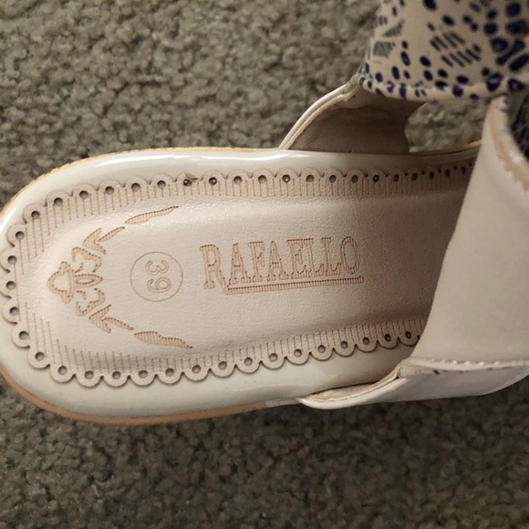 Rafaello Block Heels - Picture 3 of 5